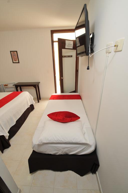 Hotel San Julian Buga Phòng bức ảnh