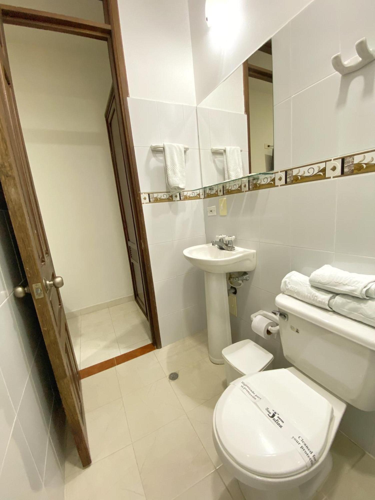 Hotel San Julian Buga Ngoại thất bức ảnh