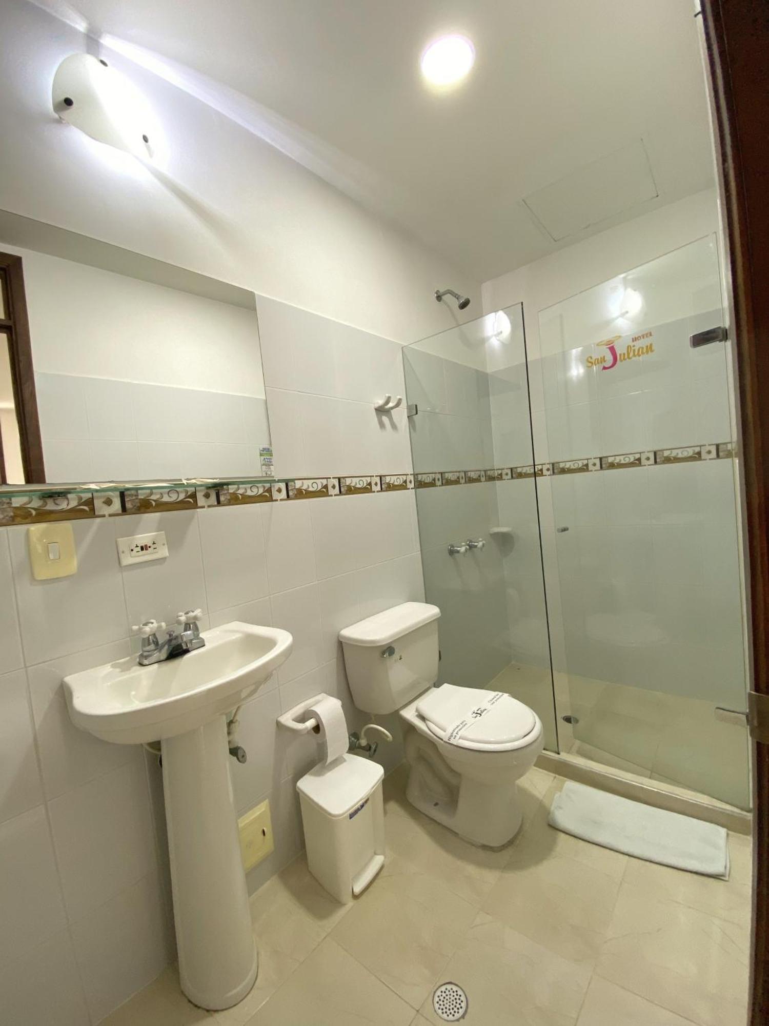 Hotel San Julian Buga Ngoại thất bức ảnh